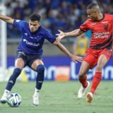 Cruzeiro empata com Athletico-PR e perde chance de se livrar da queda