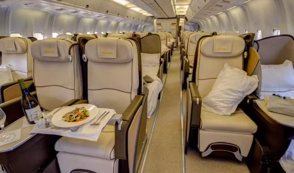 Seleção viaja para os EUA em avião luxuoso que vale mais de R$ 1 bilhão e que foi utilizado pelos Rolling Stones; veja fotos 4 captura de tela 2026 06 01 131514